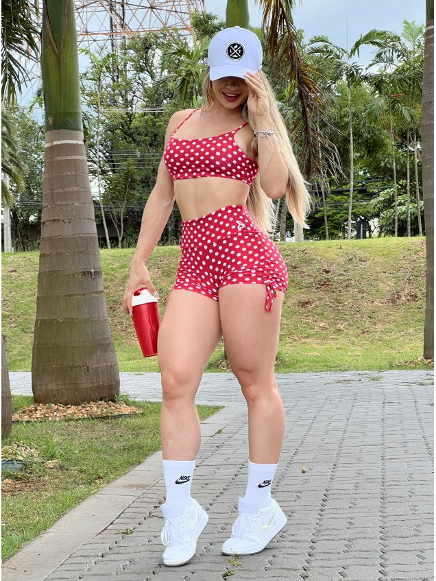 Conjunto Estiloso de Shorts com Estampa de Bolinhas em Vermelho e Branco