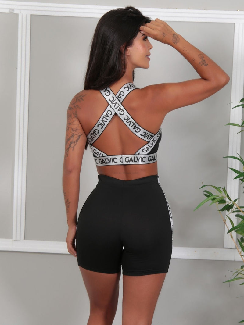 Conjunto Fitness Com Elástico Lateral (bermuda+top)