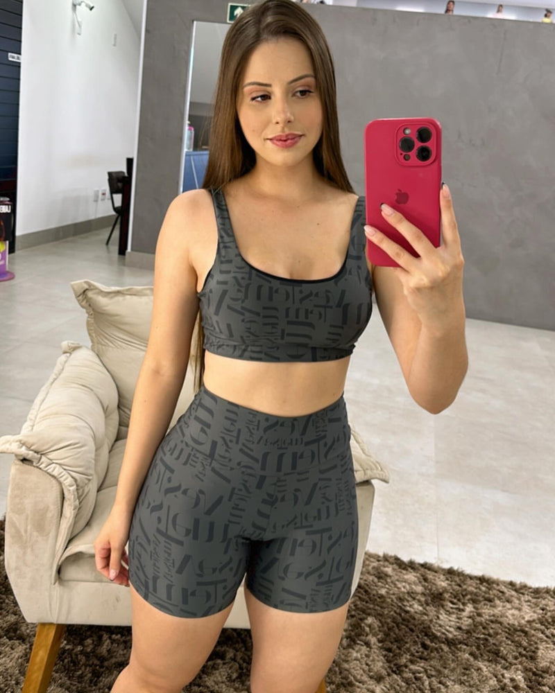 Conjunto Fitness Dijon: Top Elegante com Calça ou Shorts Estilosos