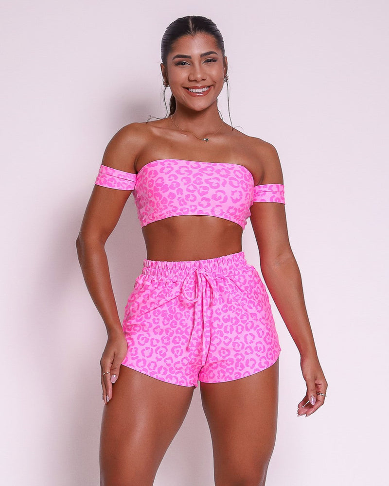 Conjunto Fitness Estampado Onça com Toque de Barbie Rosa