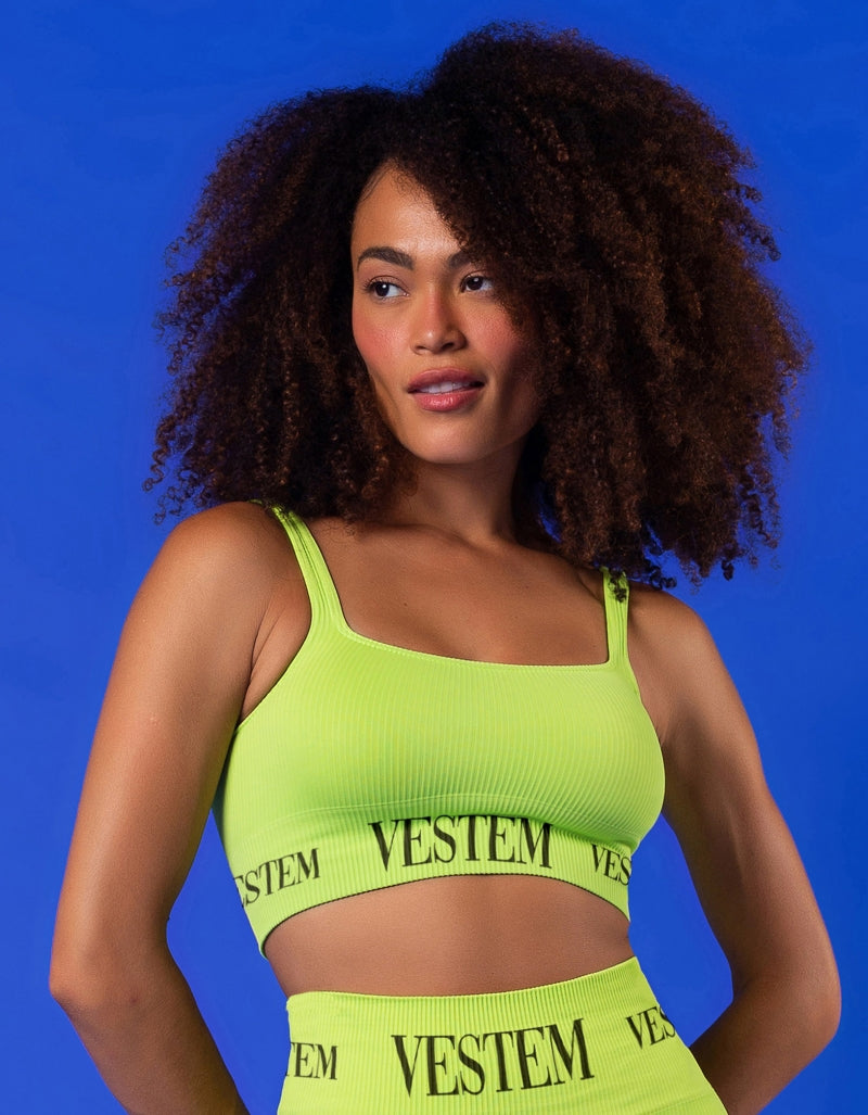 Conjunto Fitness Neon Verde Berbere: Top Estiloso + Calça ou Shorts Confortáveis